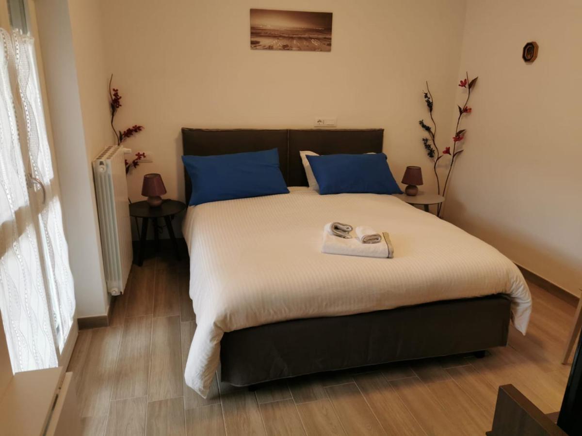 Via Roma Bed and Breakfast Λ' Άκουιλα Εξωτερικό φωτογραφία
